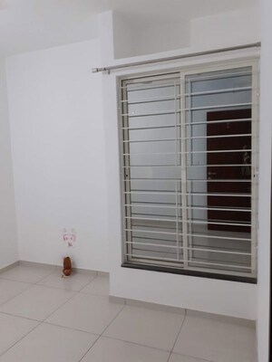 Room in 3 BHK Apartment at Godrej Green Vistas, Mahalunge – for Sale