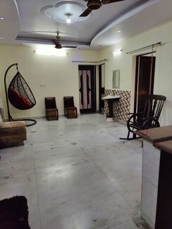 3.5 BHK + Extra Room Apartment For Sale in Dilshad Colony