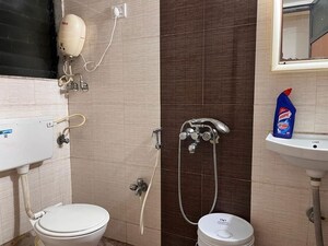 Bathroom in 3 BHK Apartment at Suncity Apartments, Vasai West – for Rent