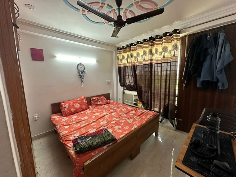 Bedroom, ardee-city 2 Bedroom 200 Sq.Yd. Builder Floor In Sector 52 Gurgaon 10349364