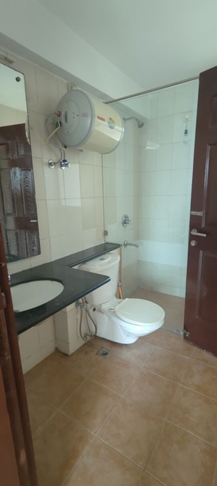 Bathroom, unitech-escape 3 Bedroom 2150 Sq.Ft. Apartment In Sector 50 Gurgaon 10349356