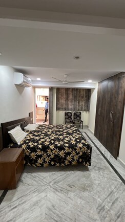 3 BHK + Servant Room Apartment For Rent in Sector 22 Dwarka
