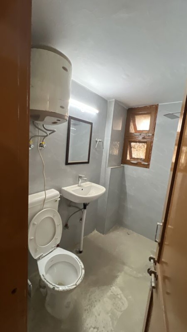 Bathroom, sector 22 dwarka 3 Bedroom 1750 Sq.Ft. Apartment In Sector 22 Dwarka Delhi 10349371