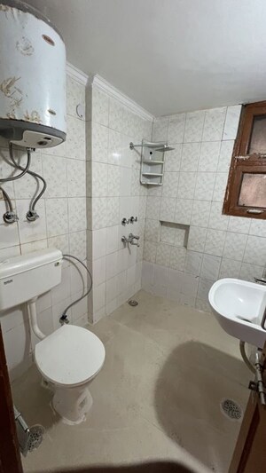 Bathroom in 3 BHK Apartment at Sector 22 Dwarka – for Rent