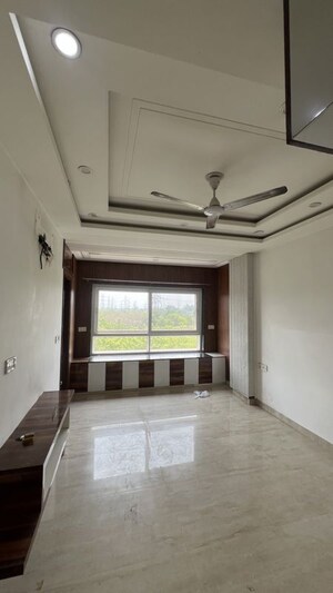 Room in 2 BHK Apartment at Sector 19 Dwarka – for Rent
