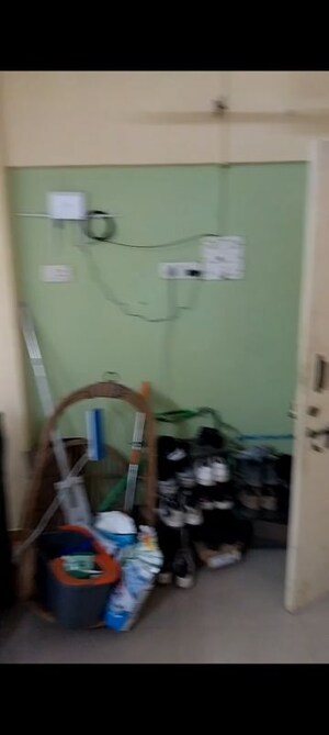 Bathroom in 1.5 BHK Apartment at Kurla – for Rent
