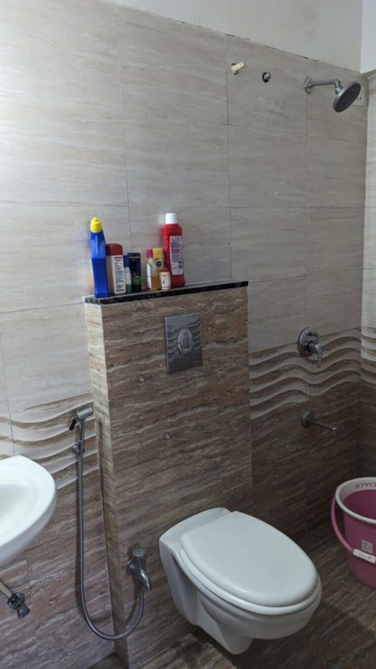 Bathroom, casa-imperia 2 Bedroom 750 Sq.Ft. Apartment In Wakad Pune 10349417