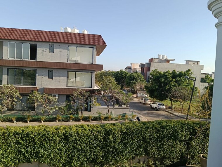 Exterior View, dlf-hyde-park 3.5 Bedroom 1890 Sq.Ft. Apartment In South Mullanpur Chandigarh 10349419