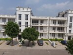 3.5 BHK + Servant Room 1900 Sq.Ft. Builder Floor in DLF Hyde Park