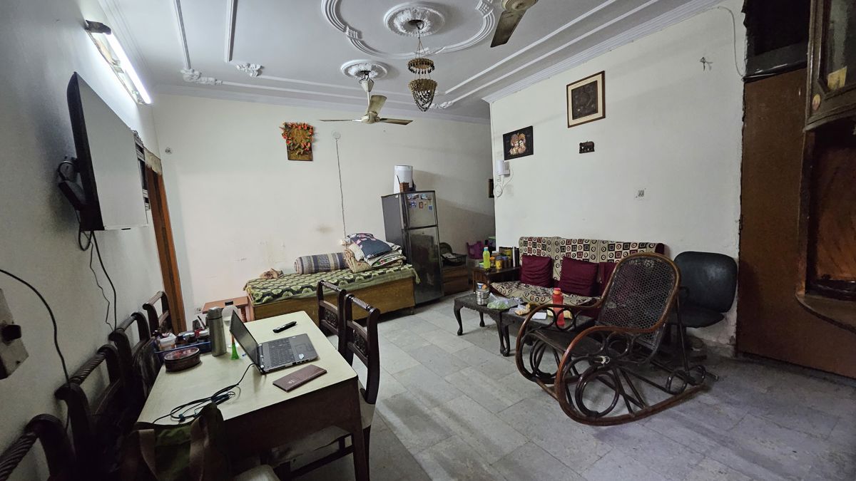 2 BHK + Pooja Room,Study Room,Basement Apartment For Sale in Dilshad Colony
