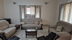 1 BHK Builder Floor For Rent in Sector 37