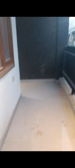Furnished Amenities in 4 BHK Builder Floor at Malviya Nagar – for Rent