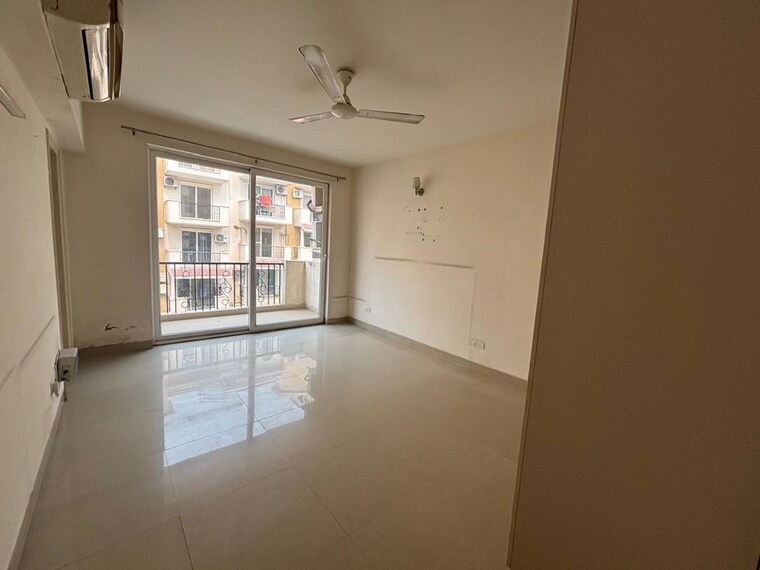 Room, emaar-emerald-floors-premier 4 Bedroom 1975 Sq.Ft. Apartment In Sector 65 Gurgaon 10349489