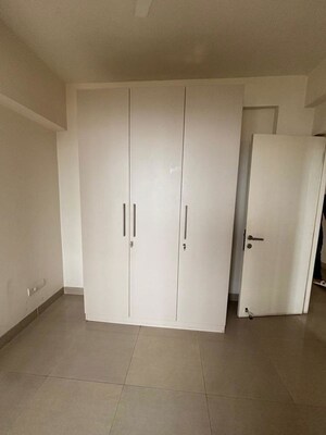 Building Lobby in 4 BHK Apartment at Emaar Emerald Floors Premier, Sector 65 – for Rent