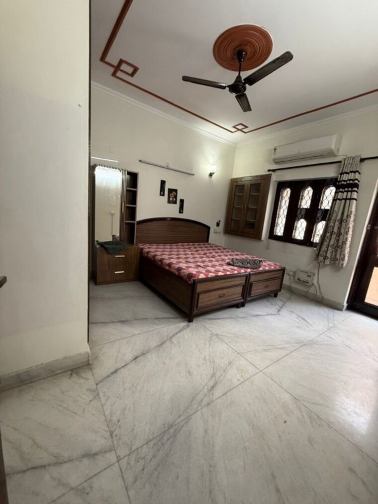 Bedroom, sector 23 3 Bedroom 2000 Sq.Ft. Independent House In Sector 23 Gurgaon 10349511