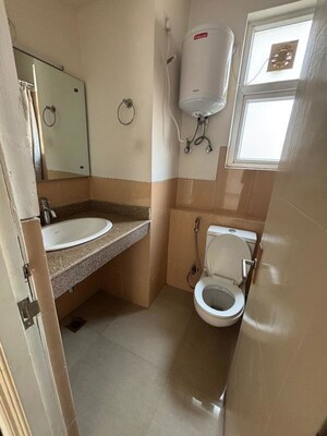 Bathroom in 4 BHK Apartment at Emaar Emerald Floors Premier, Sector 65 – for Rent