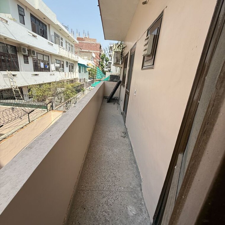 Balcony, sector 23 3 Bedroom 360 Sq.Ft. Builder Floor In Sector 23 Gurgaon 10349588
