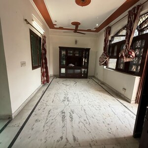Bedroom in 3 BHK Builder Floor at Sector 23 – for Rent