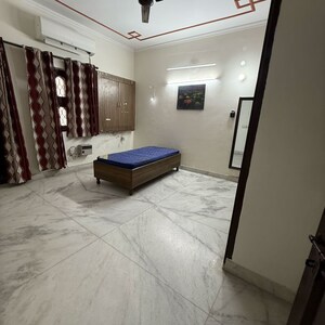 Bedroom in 3 BHK Builder Floor at Sector 23 – for Rent