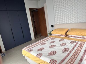 Bedroom in 3 BHK Apartment at Kanakia Apartments, Mira Road – for Rent