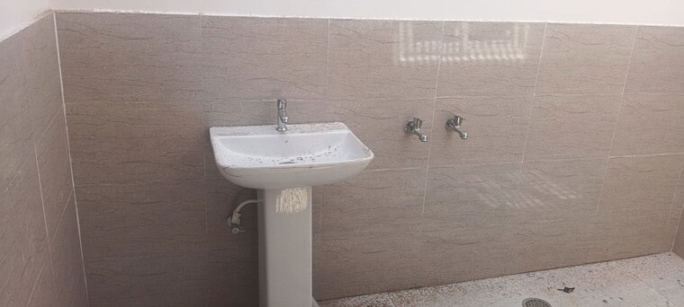 Bathroom, asha-ashirwad 3 Bedroom 1050 Sq.Ft. Independent House In Indira Nagar Lucknow 10349593