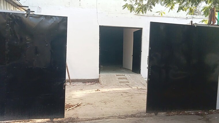 Room, mahanagar Commercial Showroom 7000 Sq.Ft. In Mahanagar Lucknow 10349622