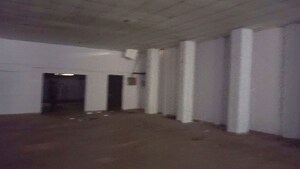 Room in  Showroom at Mahanagar – for Rent