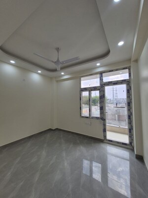 Room in 2 BHK Builder Floor at Balaji Homes II, Sector 49 – for Rent