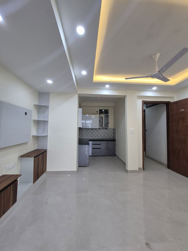2 BHK 850 Sq.Ft. Builder Floor in Ashu Apartment
