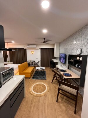 Team Area in 1 BHK Apartment at Yashcon Neon, Viman Nagar – for Sale