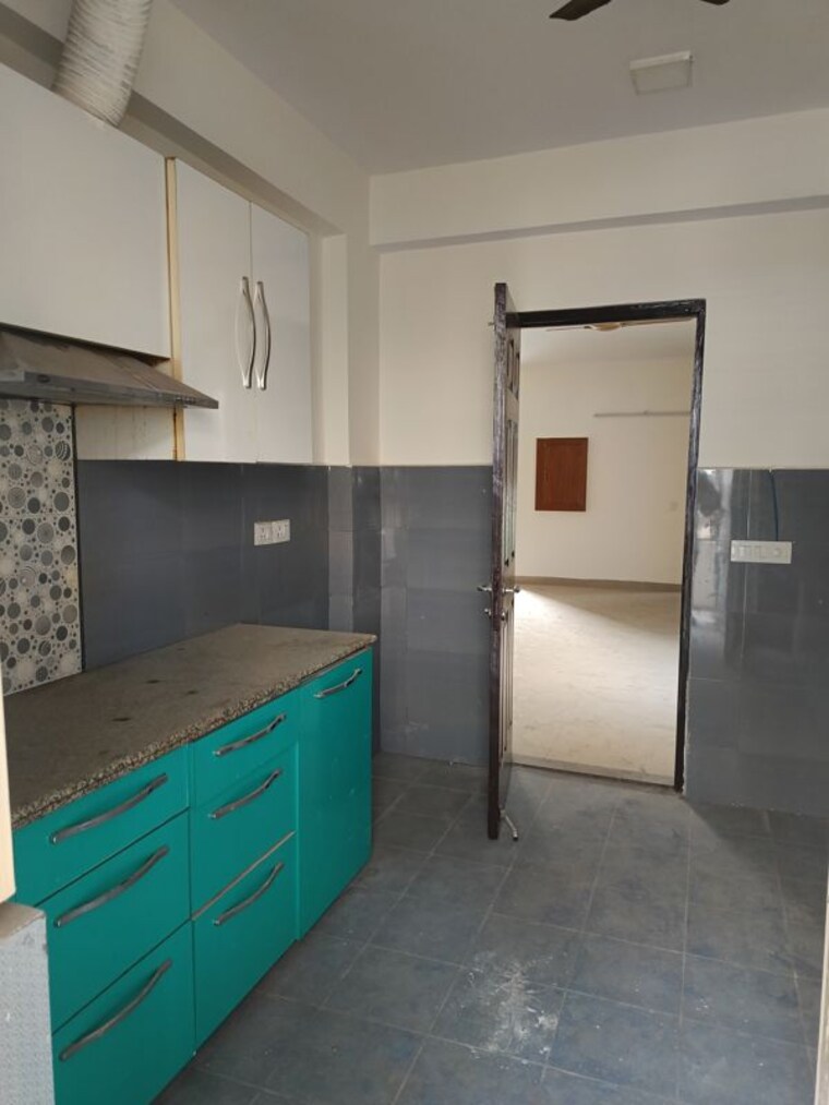 Kitchen, unitech-woodstock-floors 4 Bedroom 4500 Sq.Ft. Builder Floor In Sector 50 Gurgaon 10349688