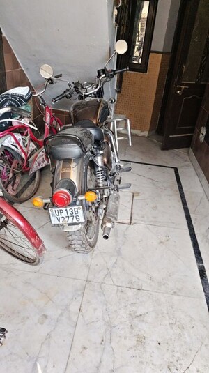 Parking in 4 BHK Independent House at Mahindra Enclave – for Sale