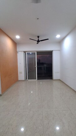 2 BHK Apartment For Rent in JP Decks