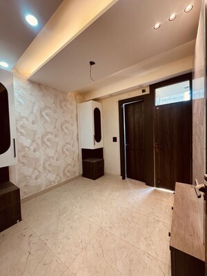 Room in 2 BHK Builder Floor at Mansa Ram Park – for Sale