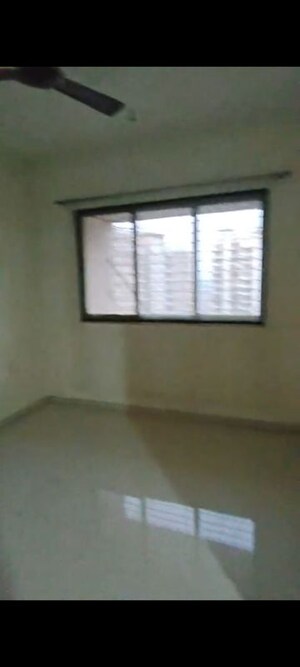 Room in 2 BHK Apartment at Lodha Splendora, Ghodbunder Road – for Rent