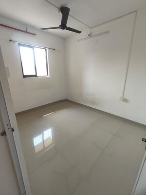 1 BHK Apartment For Rent in Raymond Aashiyana, Vartak Nagar
