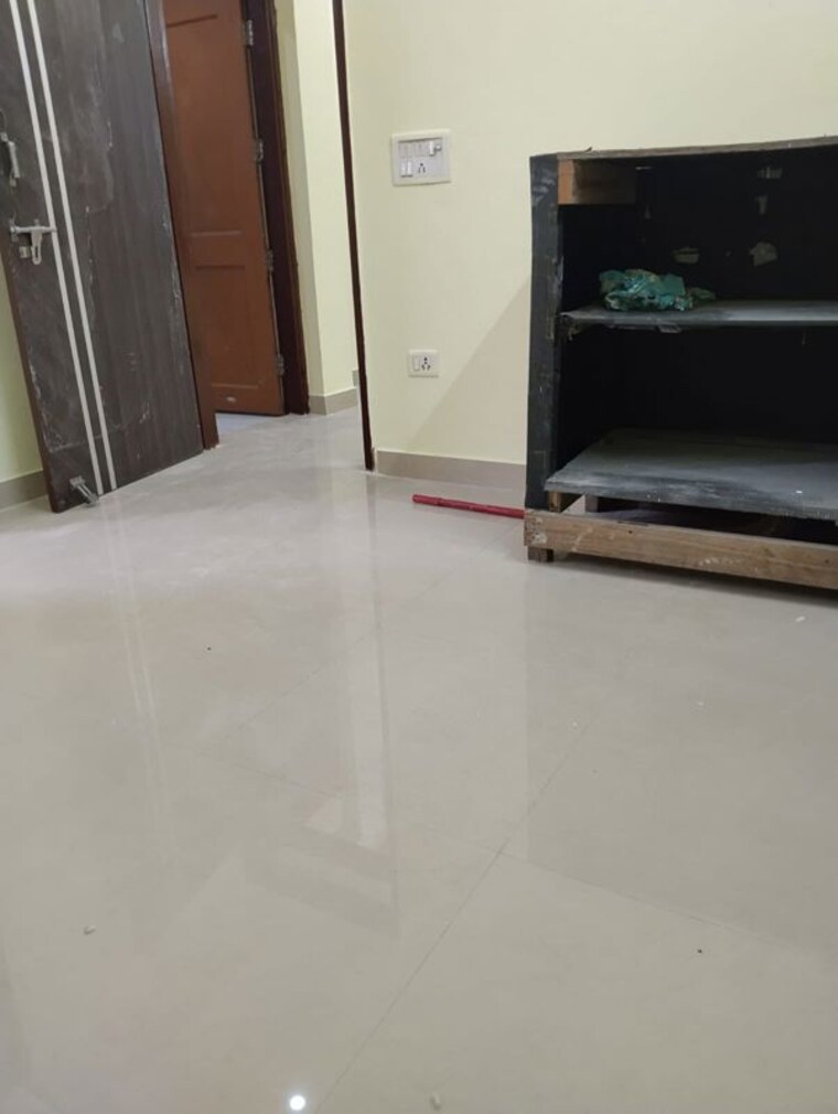 Room, neb sarai 1 Bedroom 450 Sq.Ft. Builder Floor In Neb Sarai Delhi 10349766