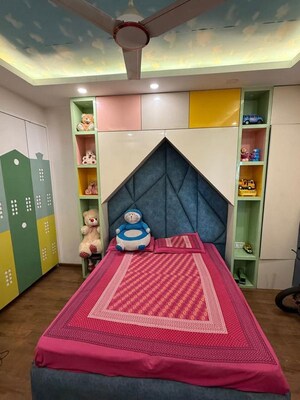 Bedroom in 4 BHK Apartment at Saket – for Rent