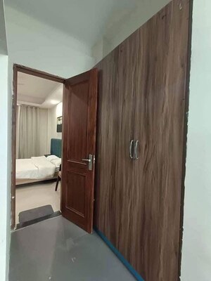 Furnished Amenities in 2 BHK Apartment at Saket – for Rent