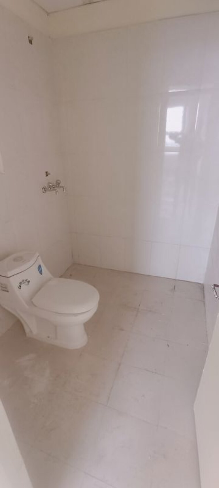 Bathroom, pyramid-midtown 2 Bedroom 800 Sq.Ft. Apartment In Sector 59 Gurgaon 10349817