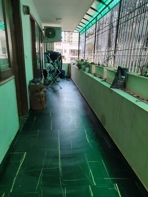 Balcony in 4 BHK Builder Floor at Ardee City, Sector 52 – for Rent