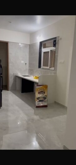 2 BHK + Servant Room,Extra Room,Basement Apartment For Rent in Avenue Pearl