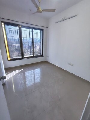 Room in 2 BHK Apartment at Sheth Vasant Athena, Laxmi Nagar – for Rent
