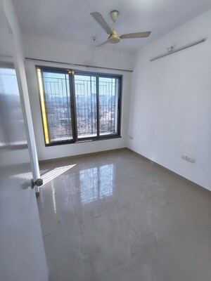 Room in 2 BHK Apartment at Sheth Vasant Athena, Laxmi Nagar – for Rent