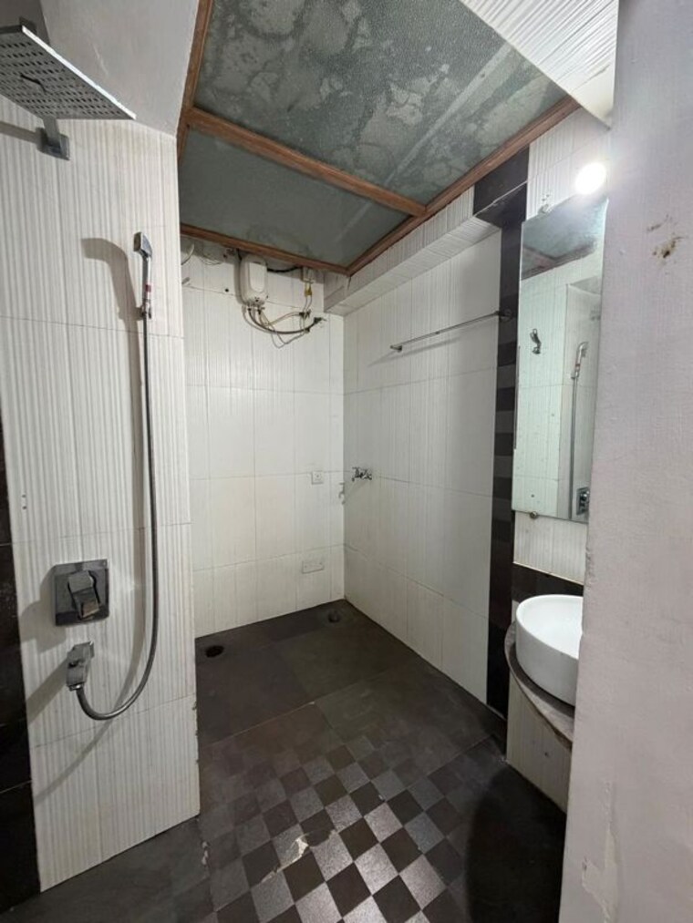 Bathroom, vashi 1 Bedroom 400 Sq.Ft. Apartment In Vashi Navi Mumbai 10345548