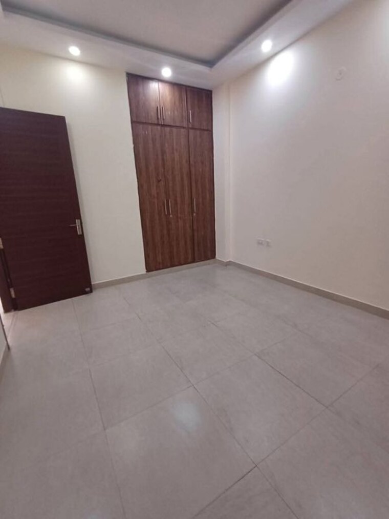 Room, sector 14 2 Bedroom 250 Sq.Ft. Builder Floor In Sector 14 Gurgaon 10349853