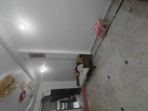 Furnished Amenities in 2 BHK Builder Floor at Janakpuri – for Sale