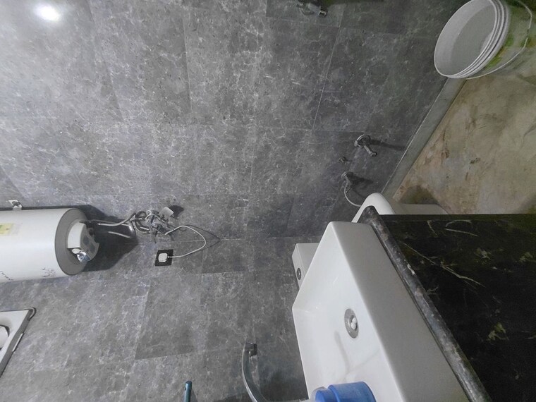 Bathroom, janakpuri 2 Bedroom 720 Sq.Ft. Builder Floor In Janakpuri Delhi 10349857