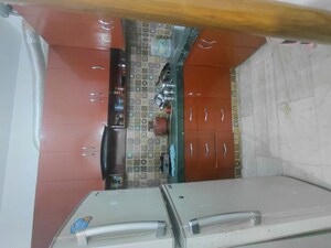 Furnished Amenities in 2 BHK Builder Floor at Janakpuri – for Sale