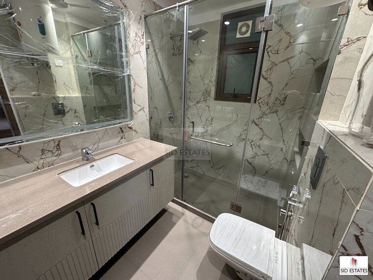 Attached Bathroom, nizamuddin 3 Bedroom 2500 Sq.Ft. Apartment In Nizamuddin Delhi 10349886